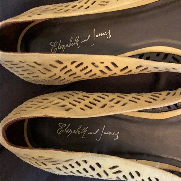 Elizabeth & James yellow suede flats - Picture 4 of 4